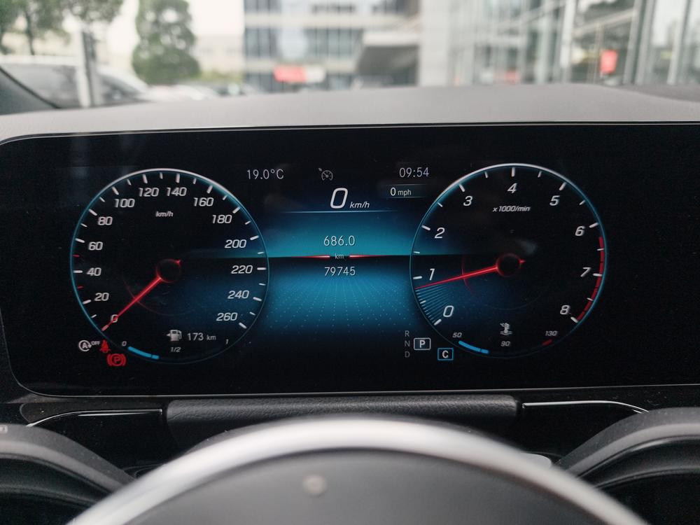 Mercedes-Benz Mercedes-Benz GLA