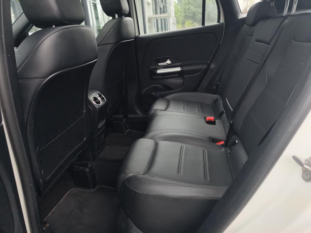 Mercedes-Benz Mercedes-Benz GLA