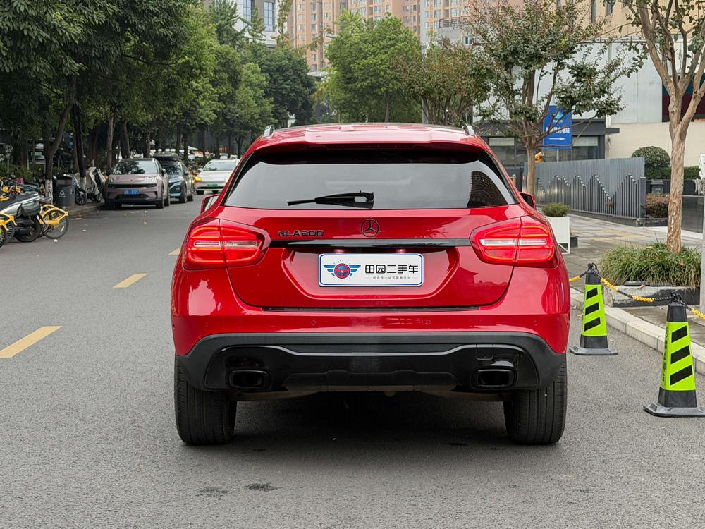 Mercedes-Benz Mercedes-Benz GLA