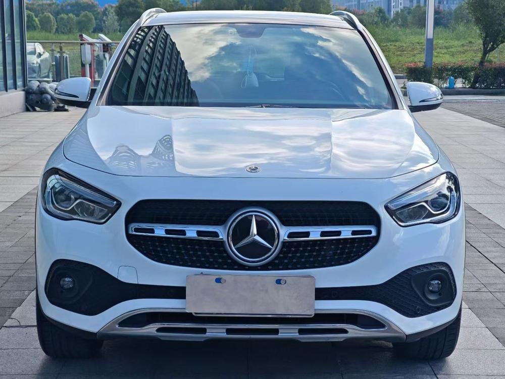 Mercedes-Benz Mercedes-Benz GLA