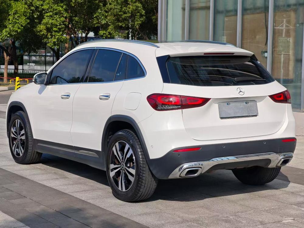 Mercedes-Benz Mercedes-Benz GLA