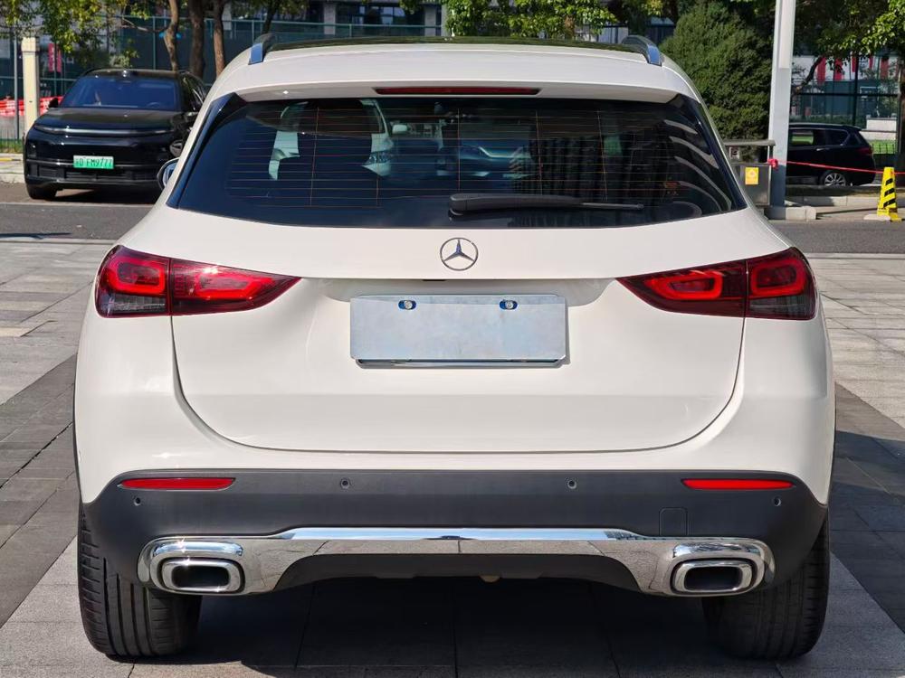 Mercedes-Benz Mercedes-Benz GLA