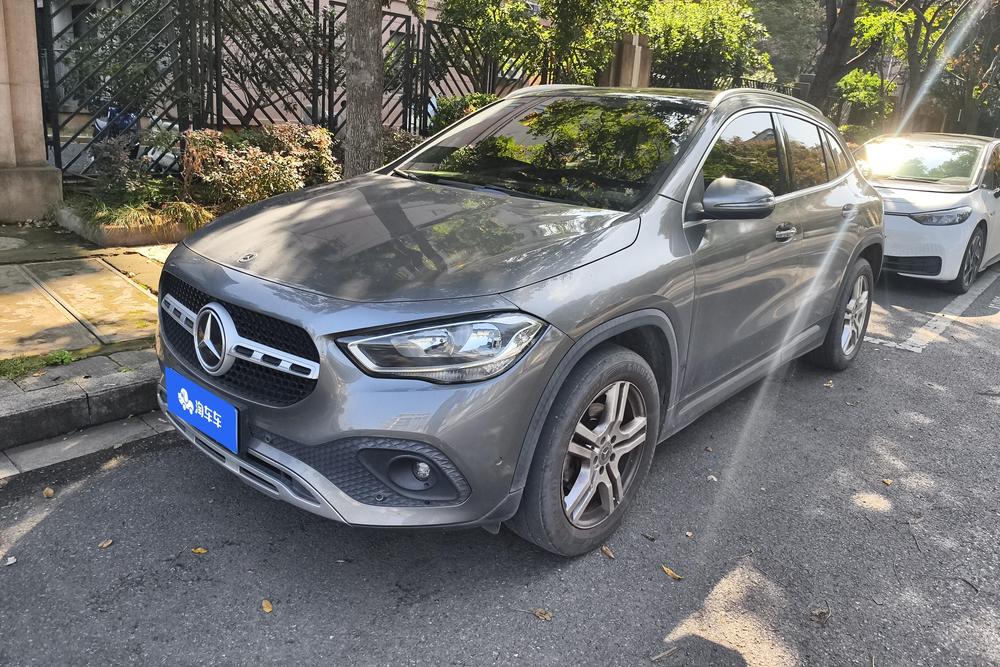 Mercedes-Benz Mercedes-Benz GLA