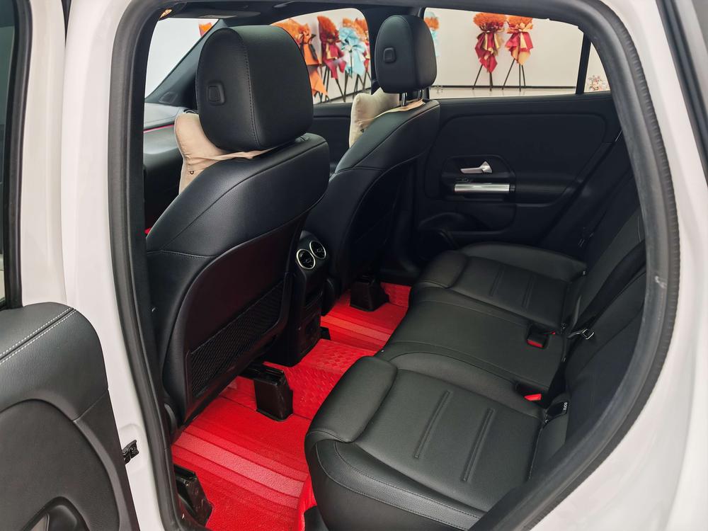 Mercedes-Benz Mercedes-Benz GLA