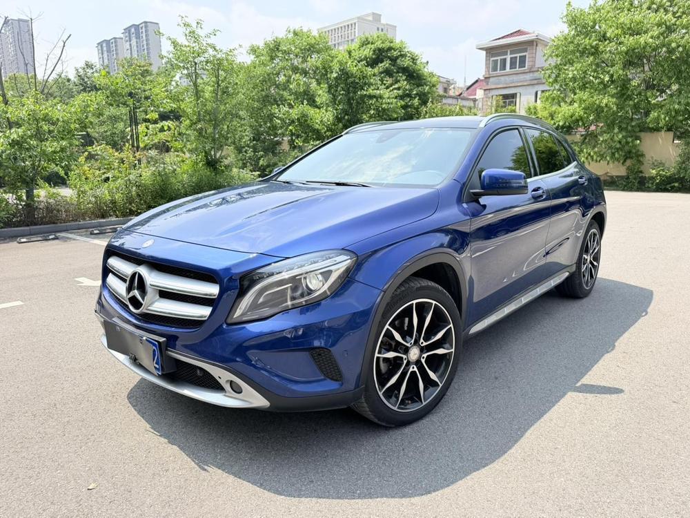Mercedes-Benz Mercedes-Benz GLA