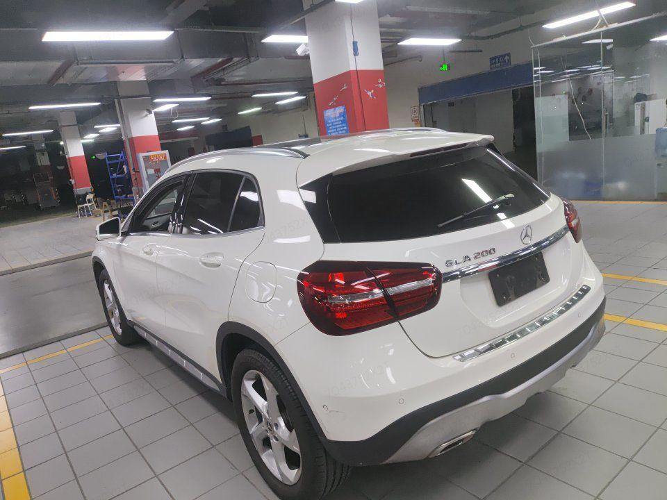 Mercedes-Benz Mercedes-Benz GLA