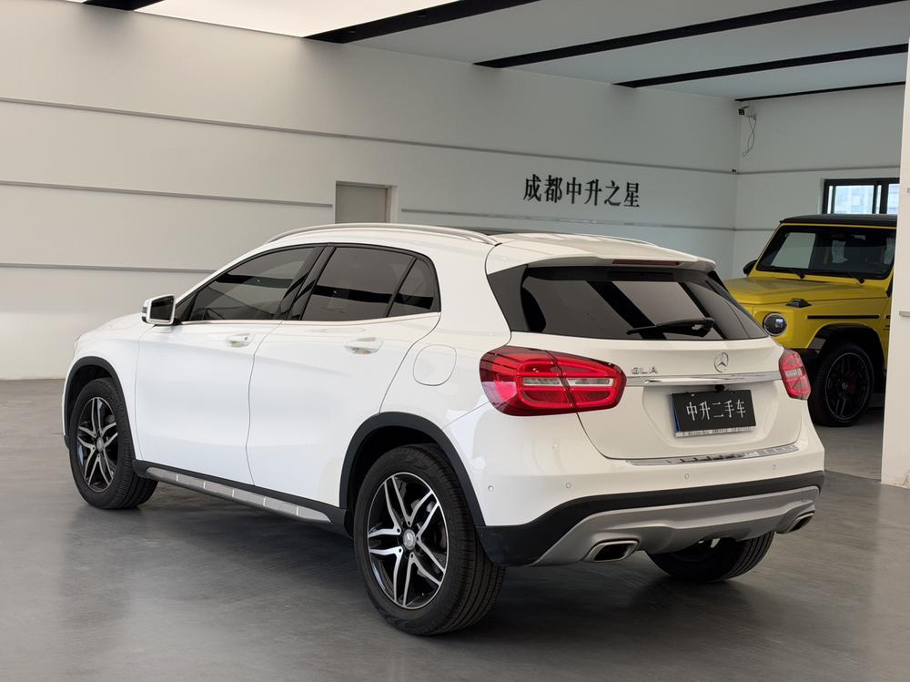 Mercedes-Benz Mercedes-Benz GLA