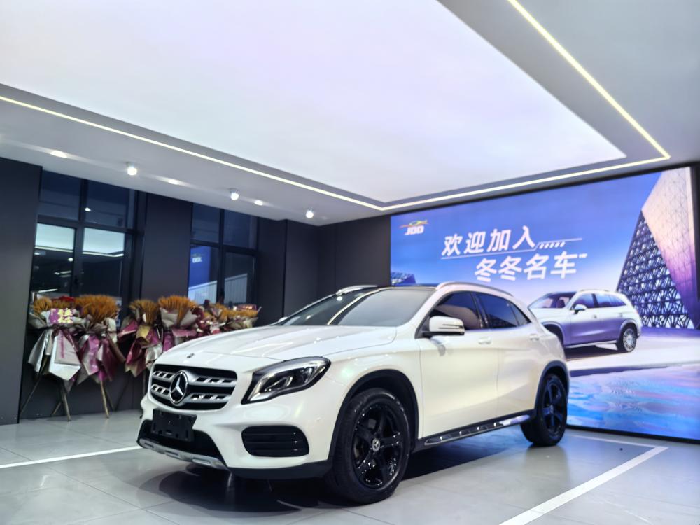 Mercedes-Benz Mercedes-Benz GLA