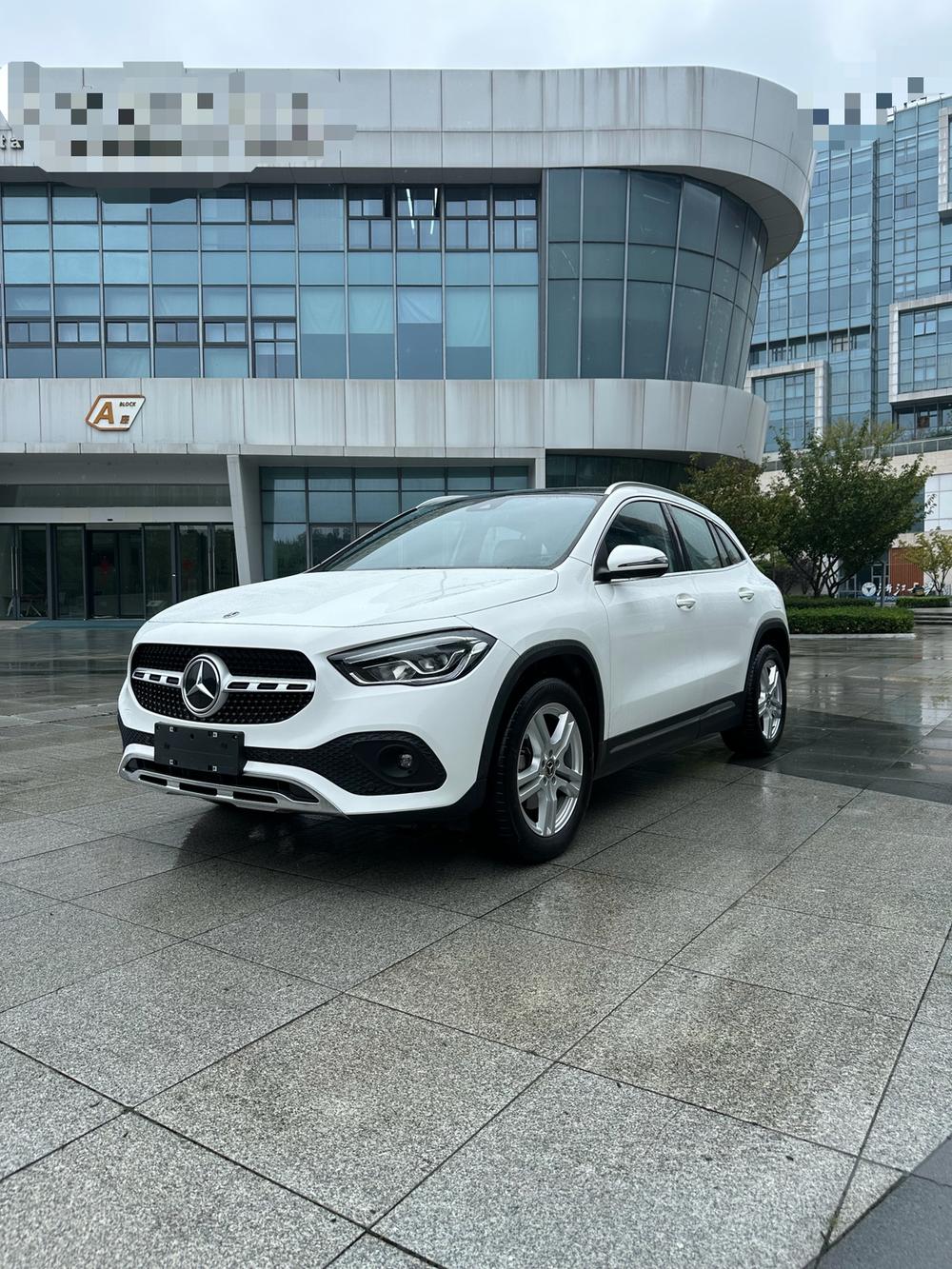 Mercedes-Benz Mercedes-Benz GLA