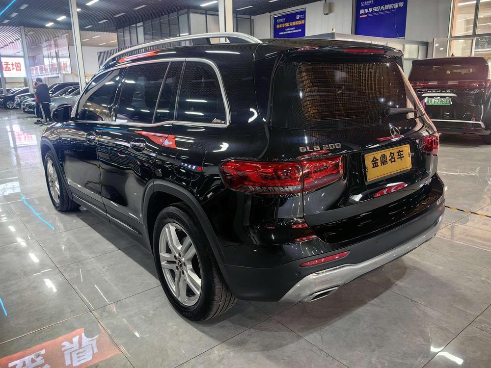 Mercedes-Benz Mercedes-Benz GLB