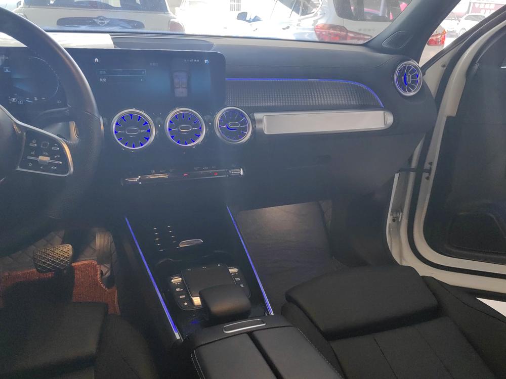 Mercedes-Benz Mercedes-Benz GLB