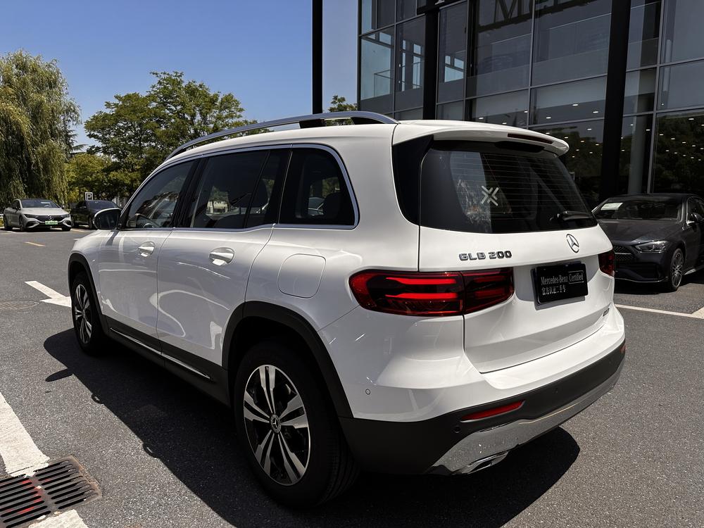 Mercedes-Benz Mercedes-Benz GLB