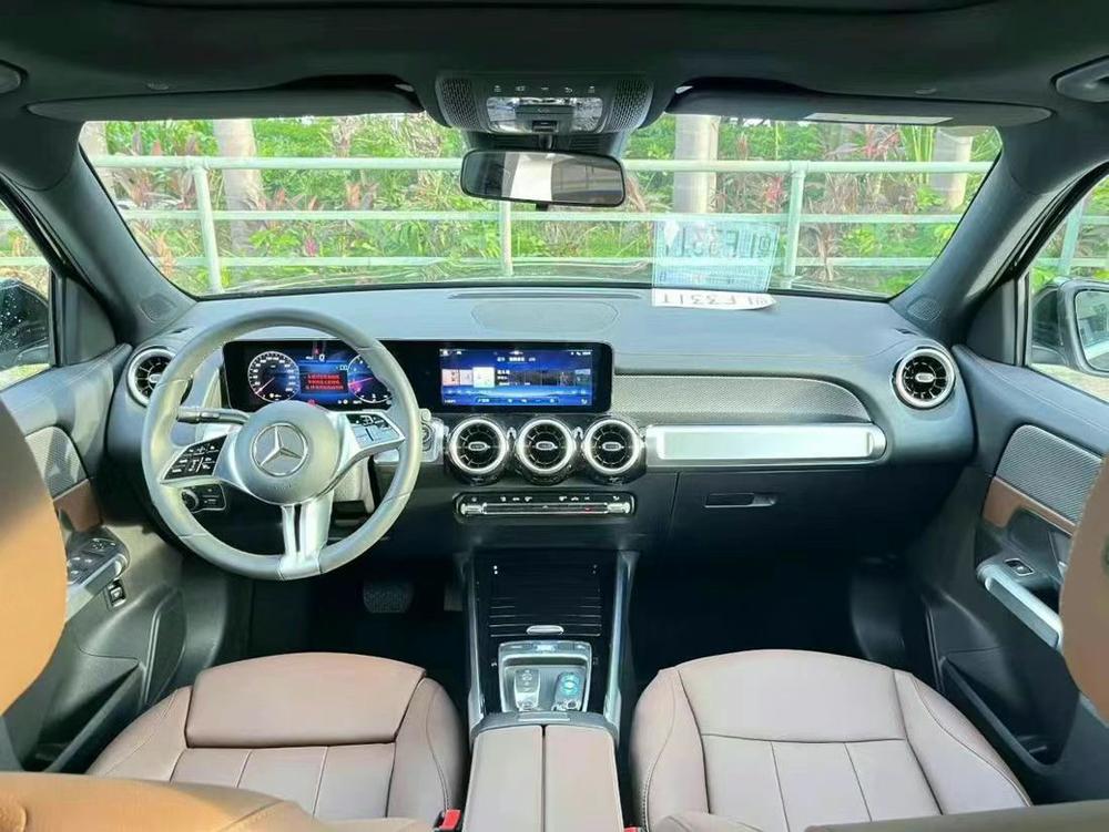 Mercedes-Benz Mercedes-Benz GLB