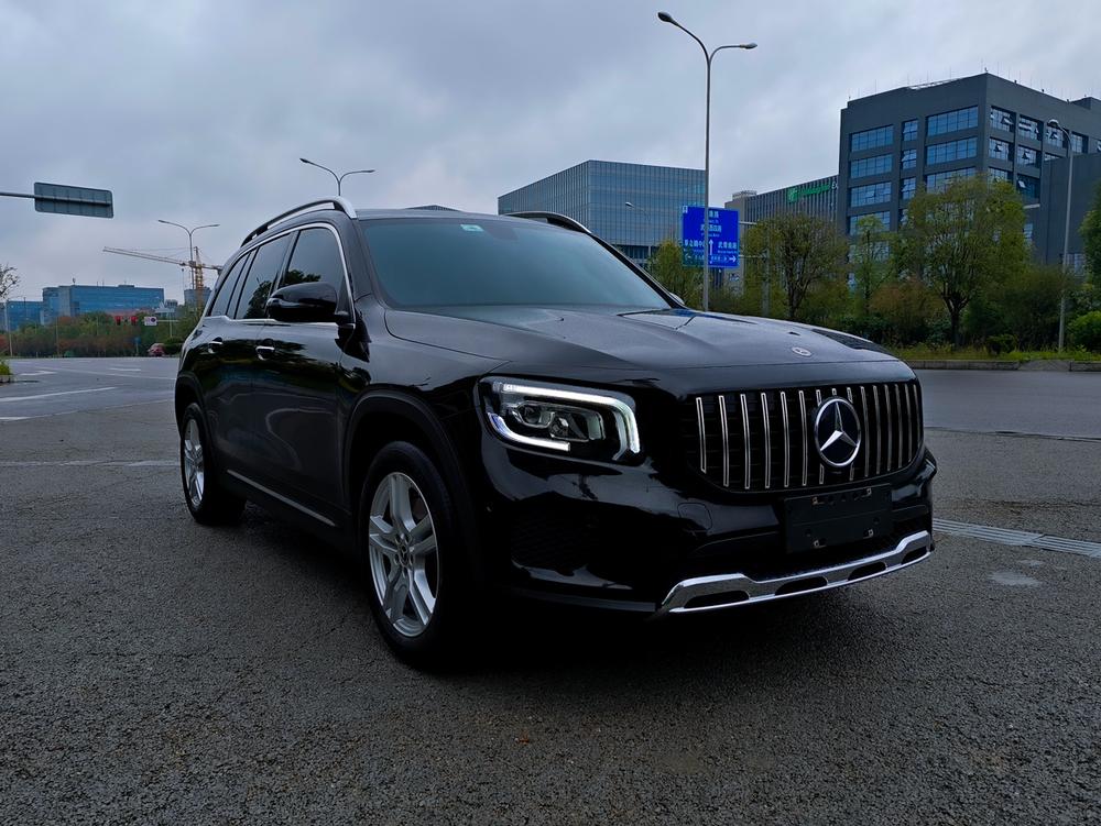 Mercedes-Benz Mercedes-Benz GLB