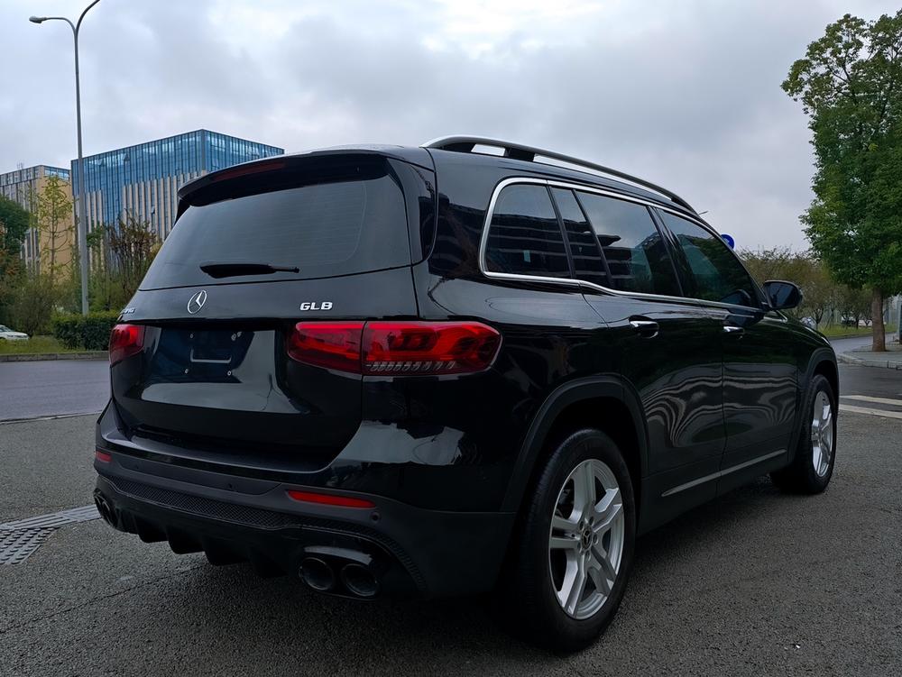 Mercedes-Benz Mercedes-Benz GLB