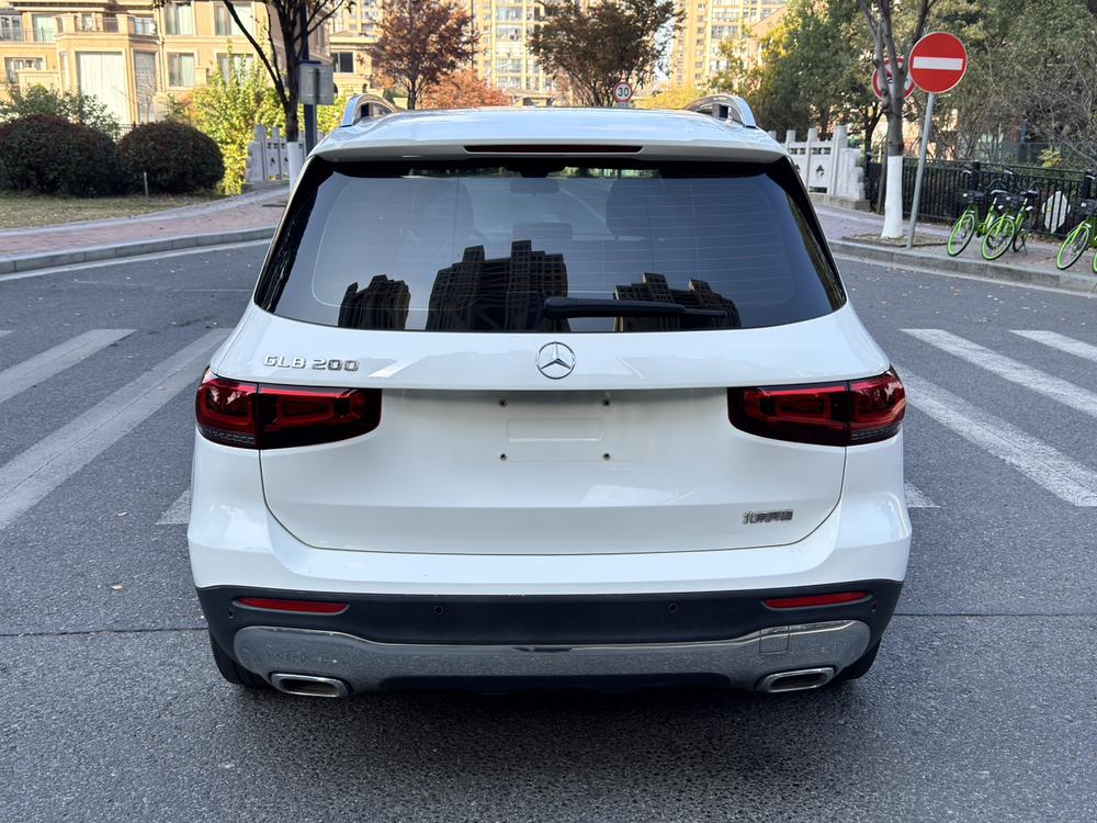 Mercedes-Benz Mercedes-Benz GLB