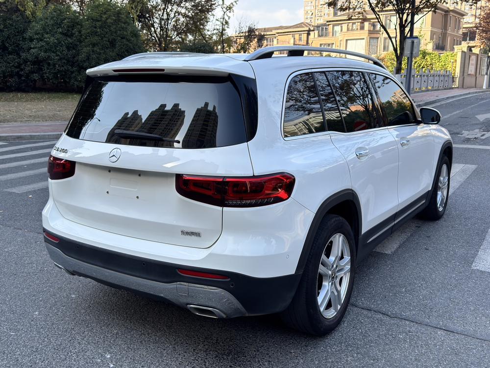 Mercedes-Benz Mercedes-Benz GLB