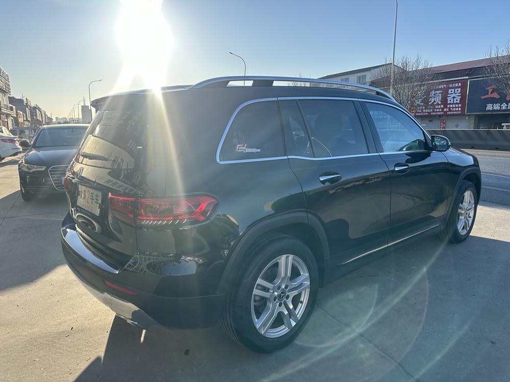 Mercedes-Benz Mercedes-Benz GLB