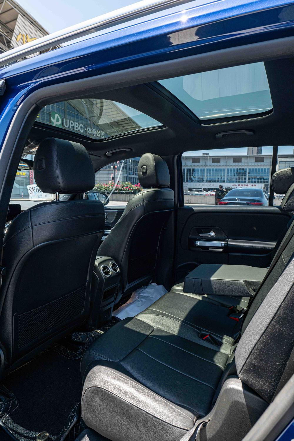 Mercedes-Benz Mercedes-Benz GLB