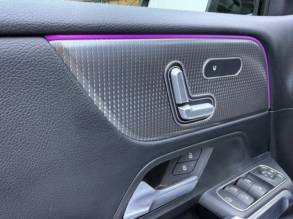 Mercedes-Benz Mercedes-Benz GLB