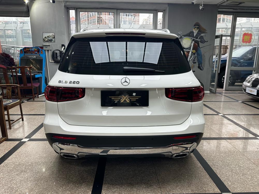 Mercedes-Benz Mercedes-Benz GLB