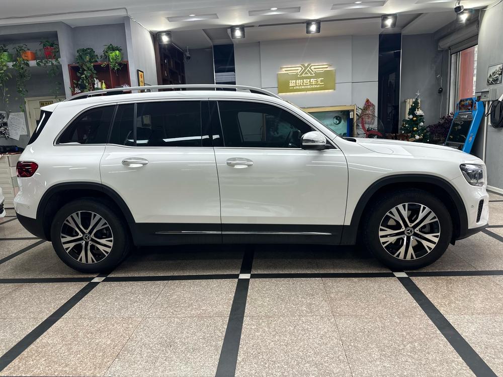 Mercedes-Benz Mercedes-Benz GLB