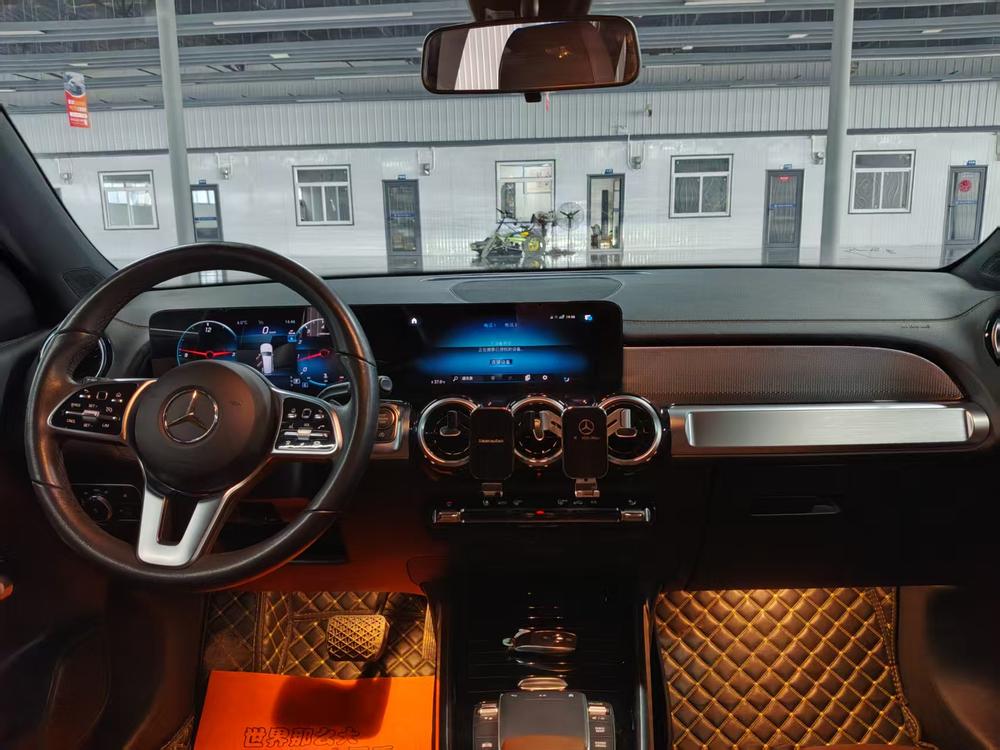Mercedes-Benz Mercedes-Benz GLB