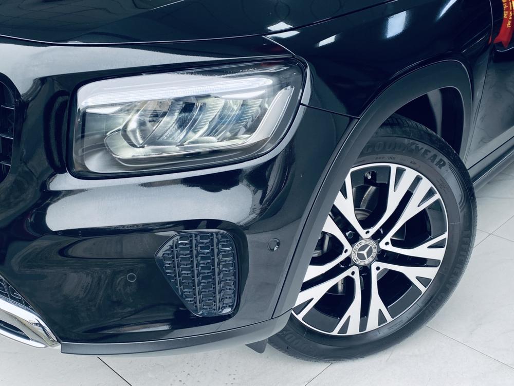 Mercedes-Benz Mercedes-Benz GLB