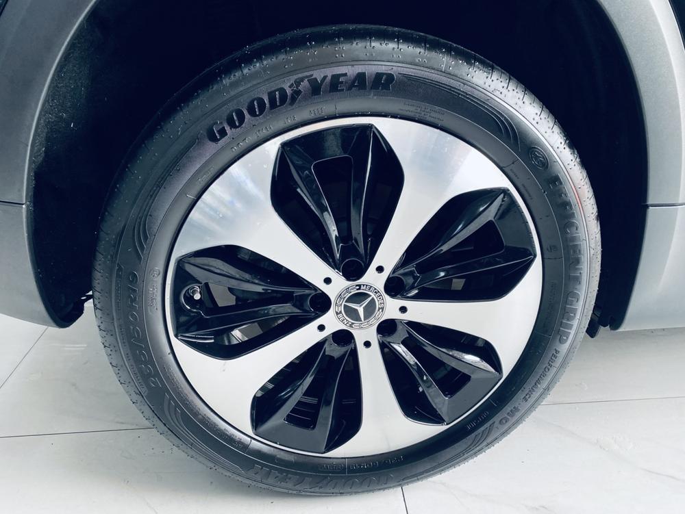 Mercedes-Benz Mercedes-Benz GLB