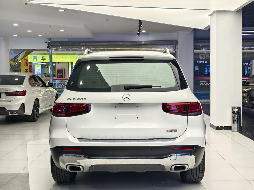 Mercedes-Benz Mercedes-Benz GLB