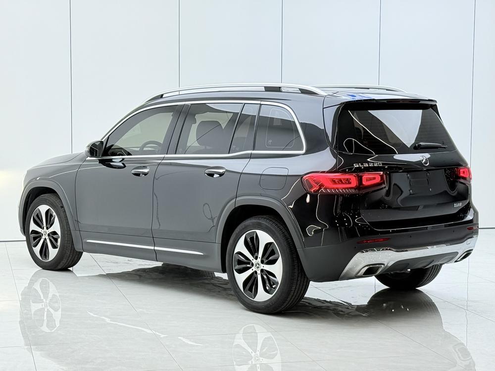 Mercedes-Benz Mercedes-Benz GLB