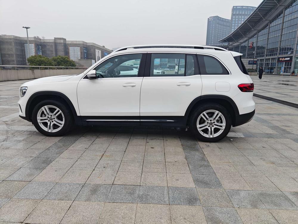 Mercedes-Benz Mercedes-Benz GLB
