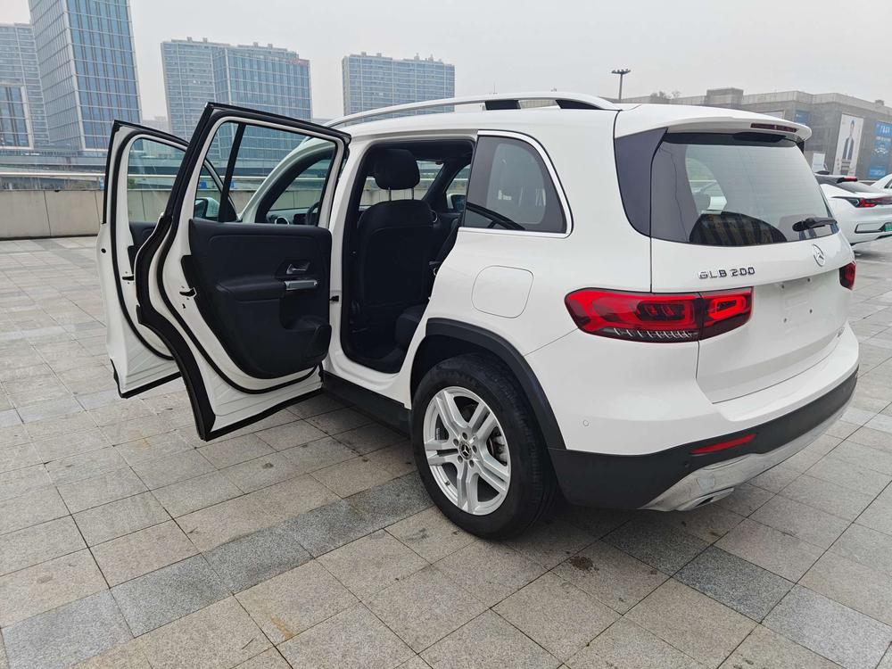 Mercedes-Benz Mercedes-Benz GLB