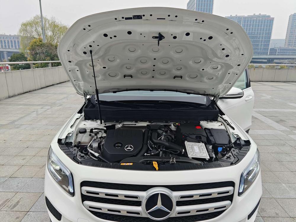 Mercedes-Benz Mercedes-Benz GLB