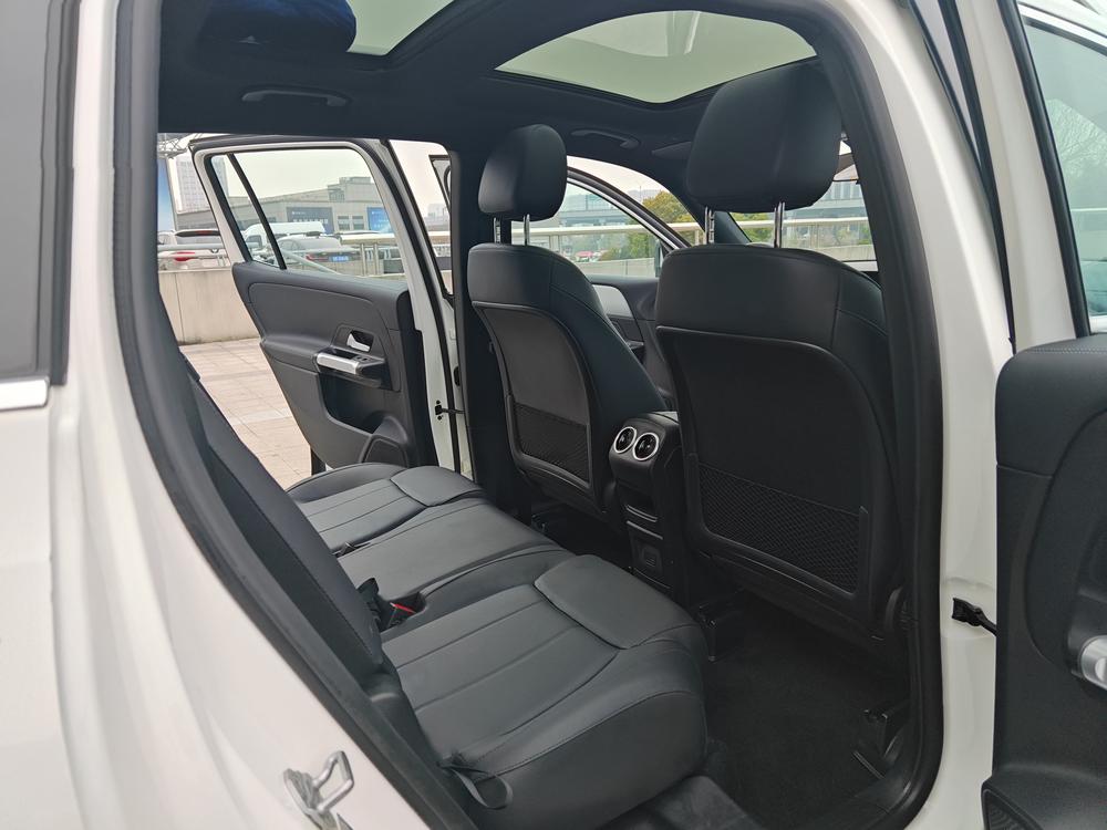 Mercedes-Benz Mercedes-Benz GLB