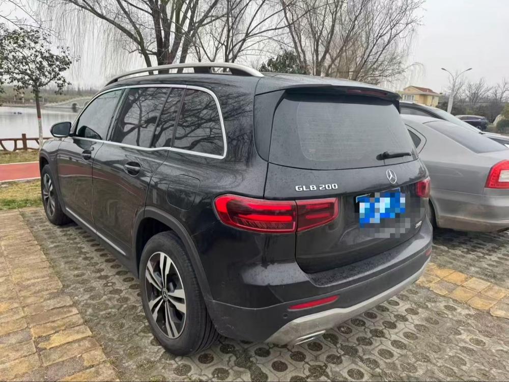 Mercedes-Benz Mercedes-Benz GLB