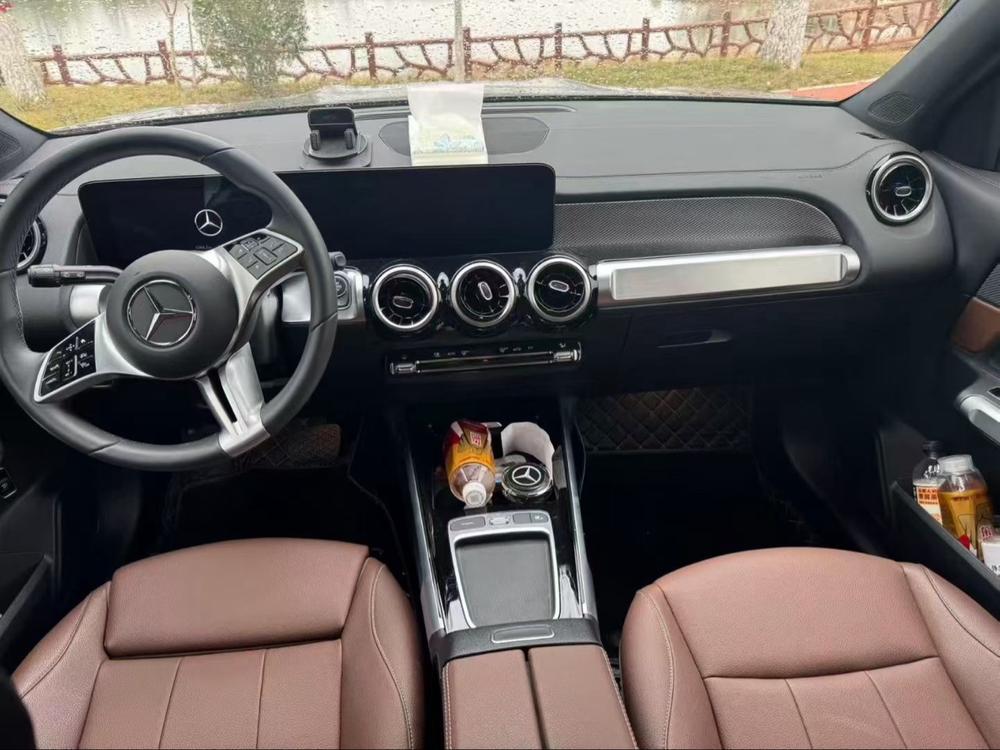 Mercedes-Benz Mercedes-Benz GLB