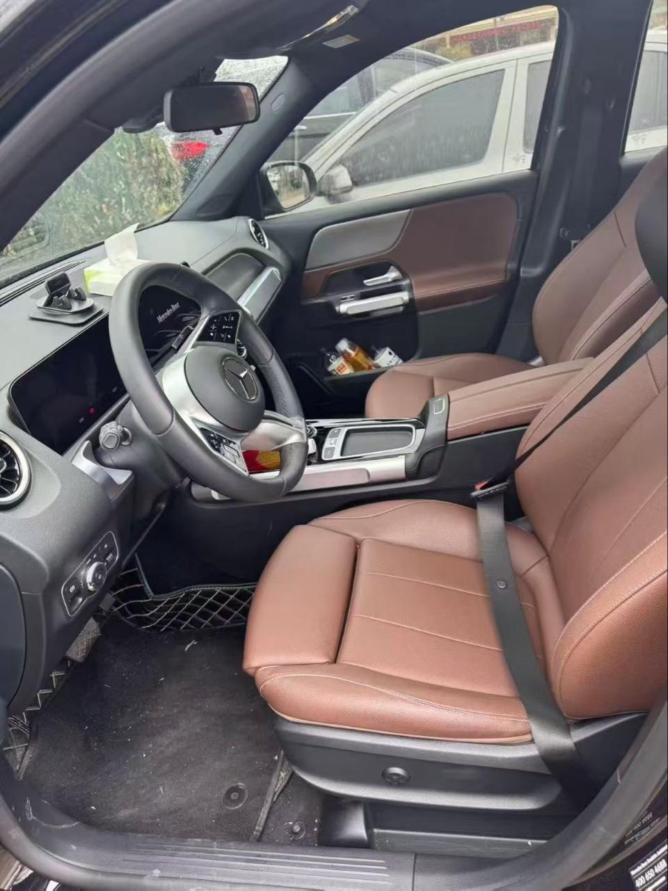 Mercedes-Benz Mercedes-Benz GLB