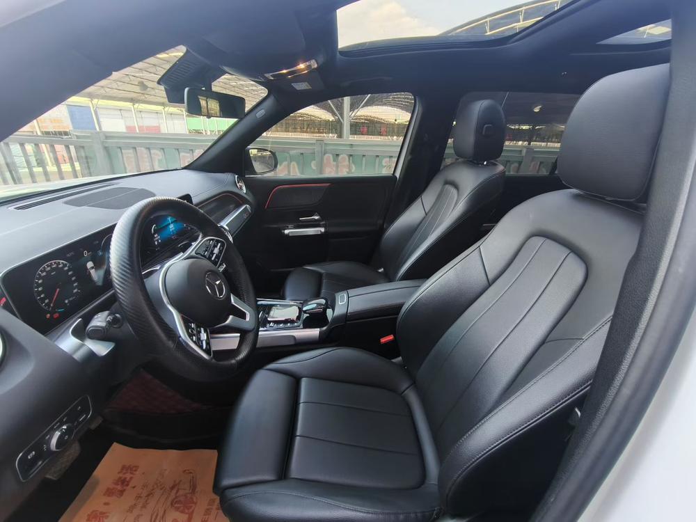 Mercedes-Benz Mercedes-Benz GLB