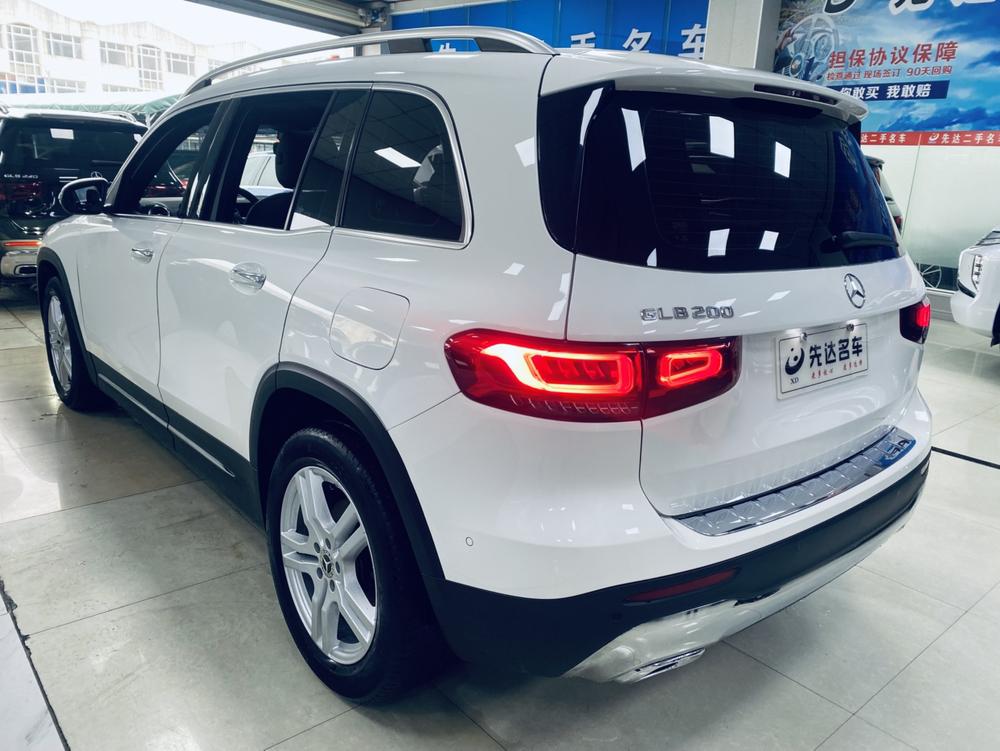 Mercedes-Benz Mercedes-Benz GLB