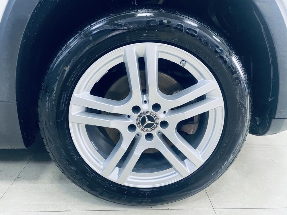 Mercedes-Benz Mercedes-Benz GLB