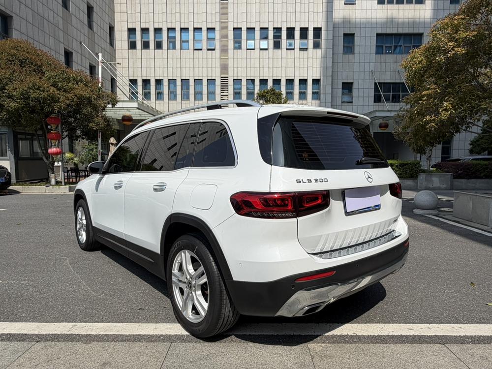 Mercedes-Benz Mercedes-Benz GLB