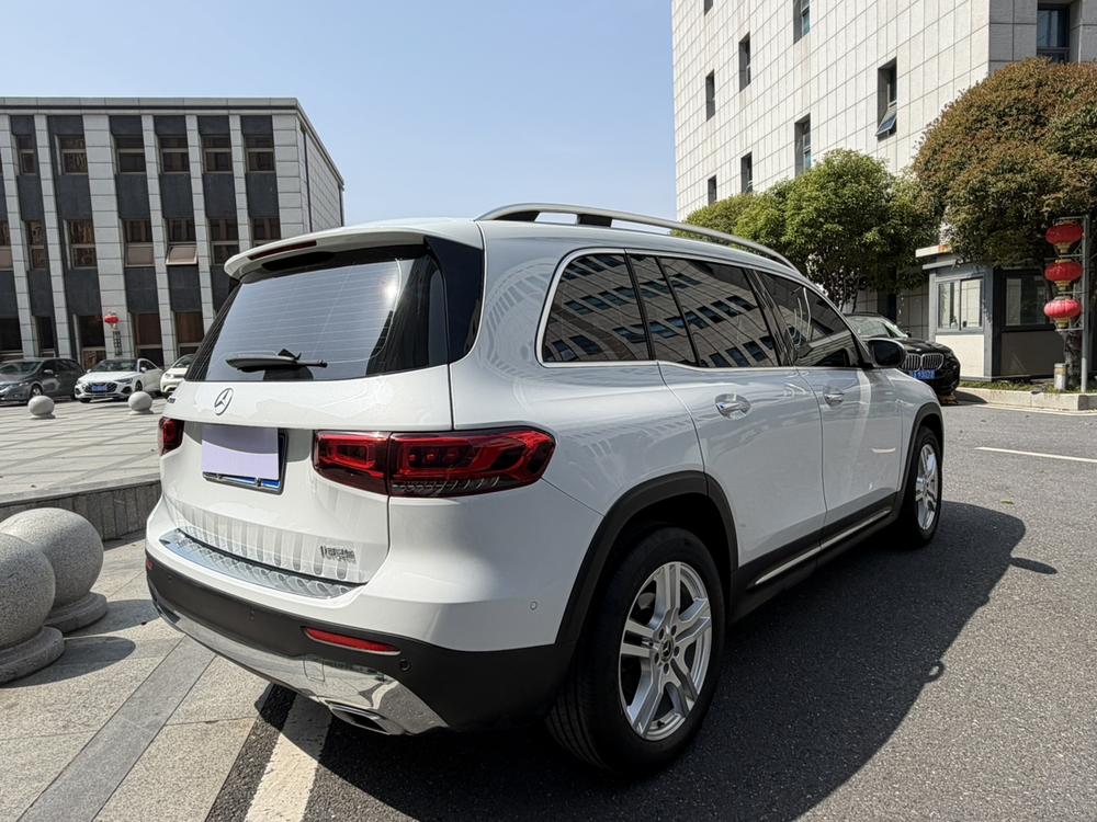 Mercedes-Benz Mercedes-Benz GLB