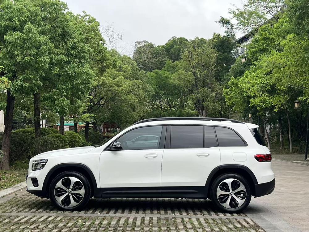 Mercedes-Benz Mercedes-Benz GLB