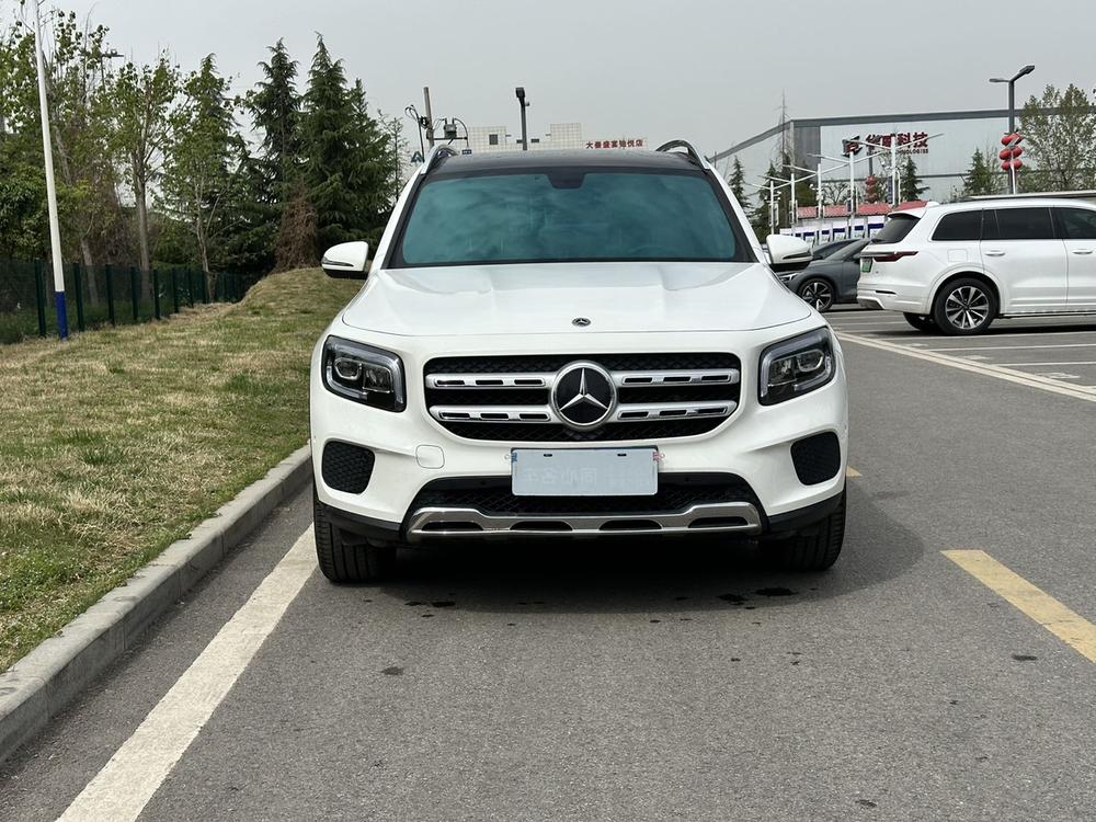 Mercedes-Benz Mercedes-Benz GLB