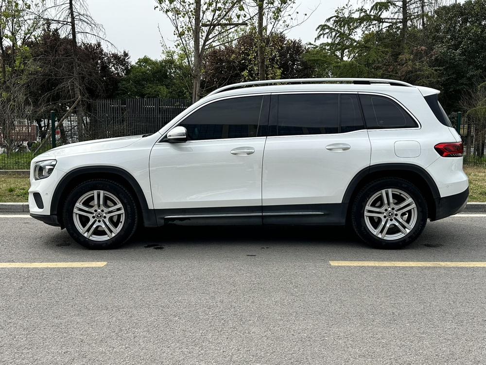 Mercedes-Benz Mercedes-Benz GLB