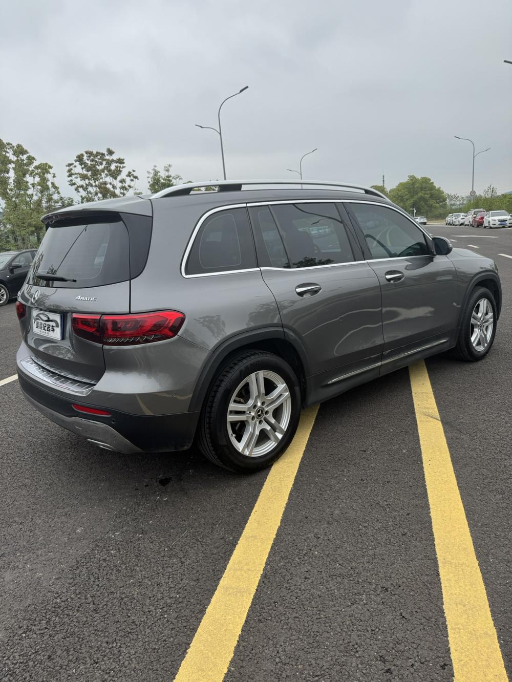 Mercedes-Benz Mercedes-Benz GLB