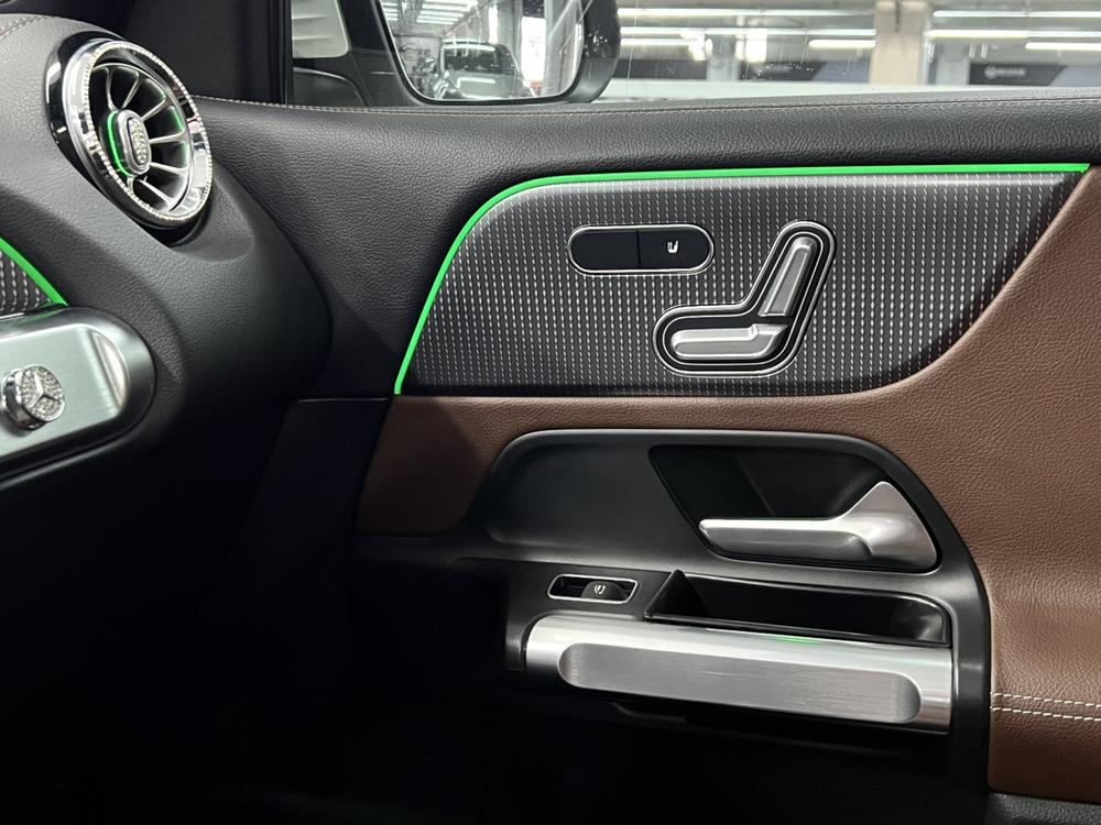 Mercedes-Benz Mercedes-Benz GLB
