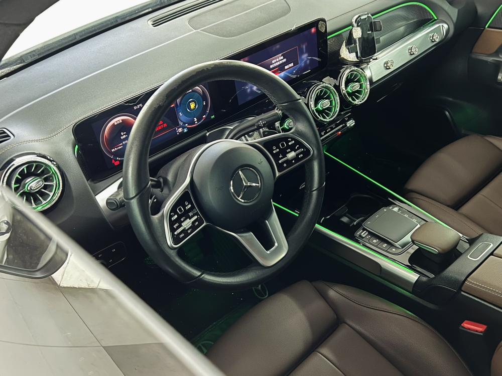 Mercedes-Benz Mercedes-Benz GLB