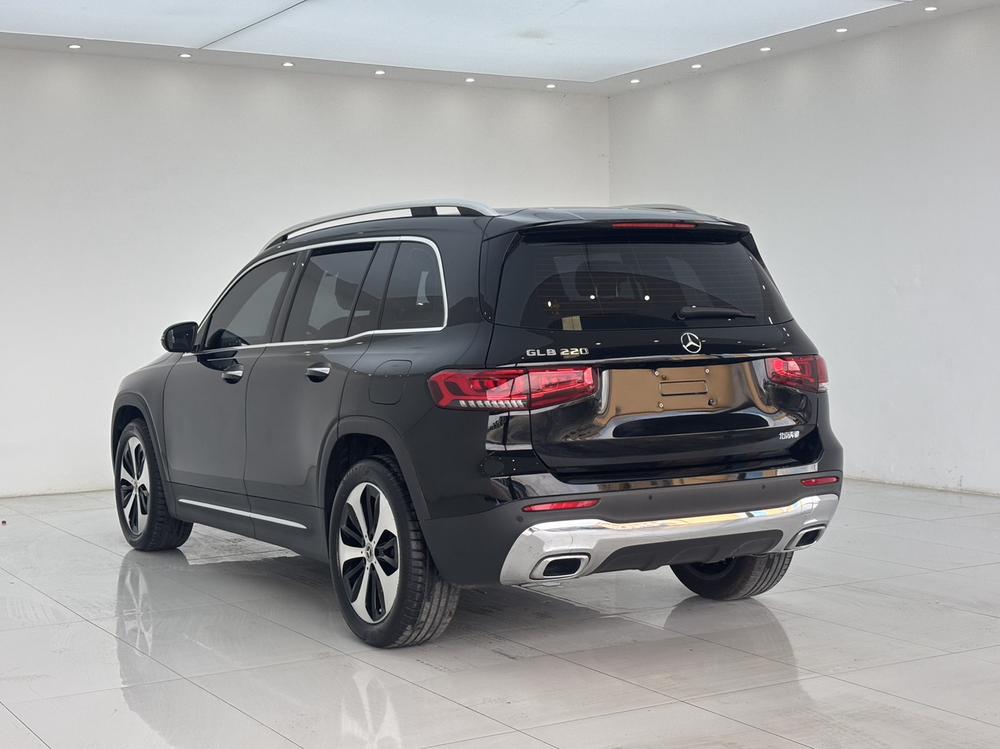 Mercedes-Benz Mercedes-Benz GLB